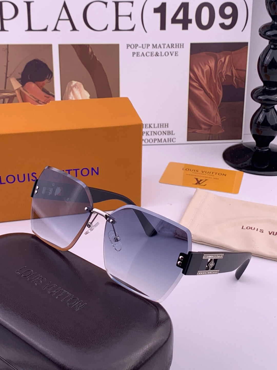 Louis Vuitton L9261 Square Black Lens Sunglasses for Men & Women - 464706 - detail image 2