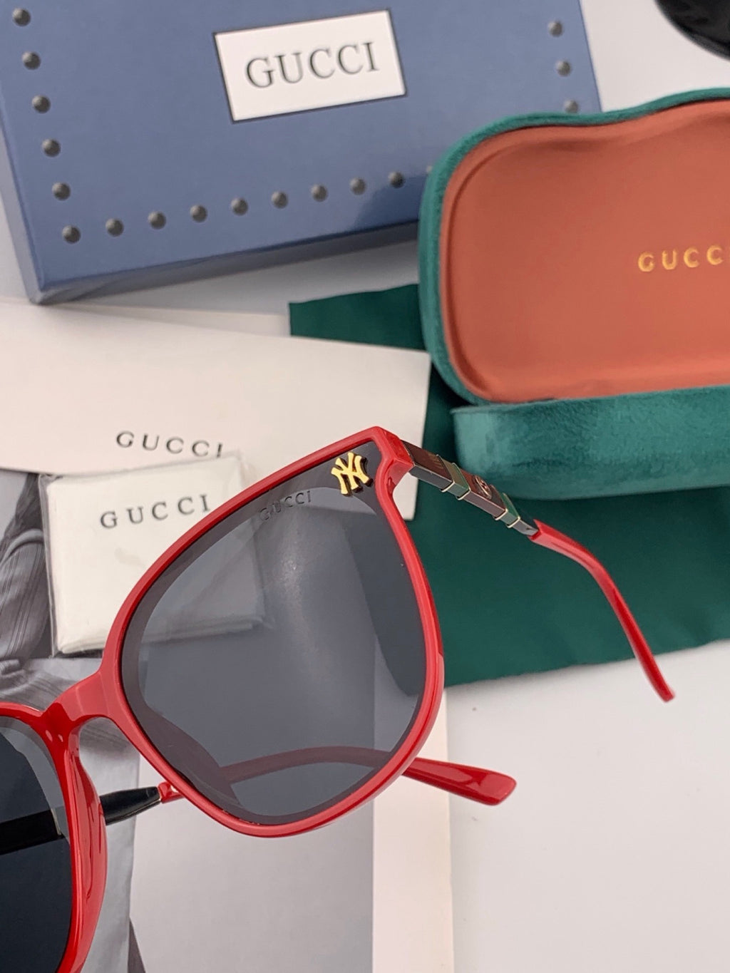Gucci G15501 Polarized Round Gold Lens Sunglasses for Men & Women - 464890 - detail image 2