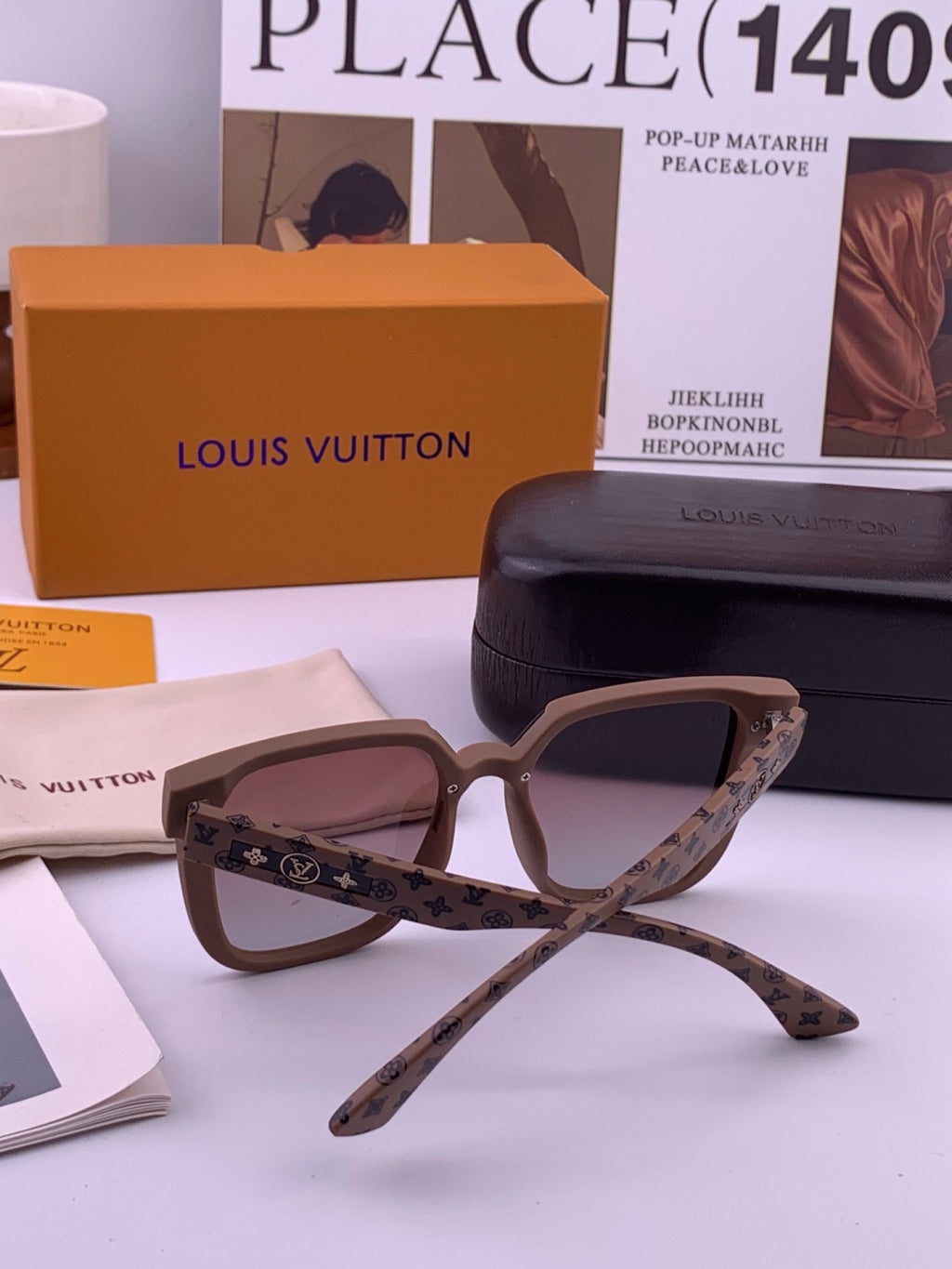 Louis Vuitton L1132 Square Gold Lens Sunglasses for Women - 464697 - detail image 5