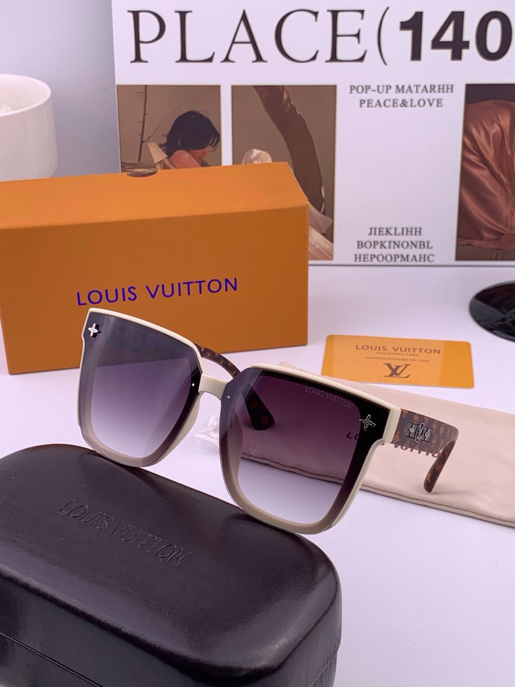 Louis Vuitton L1132 Square Gold Lens Sunglasses for Women - 464697