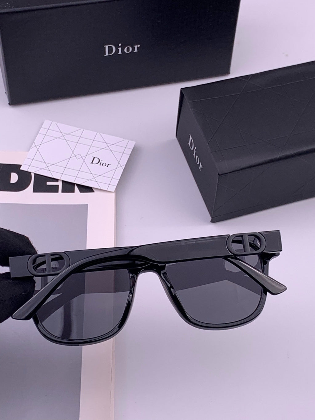 Dior D8913 Polarized Square Black Lens Sunglasses for Men & Women - detail image 4