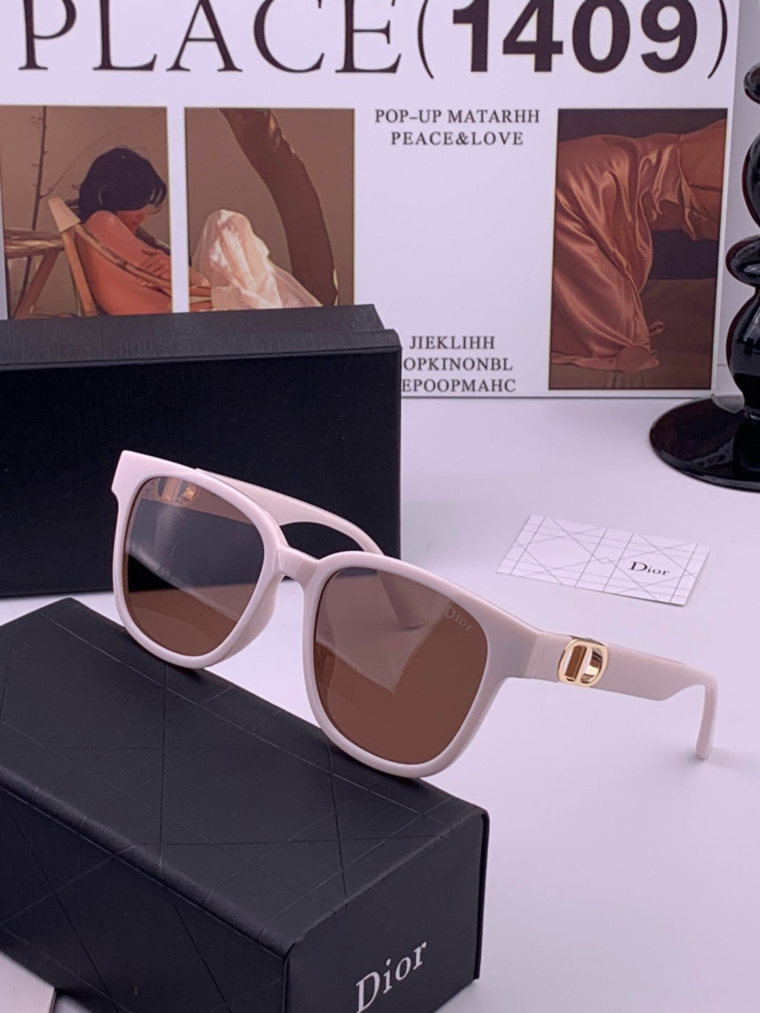 Dior D8913 Polarized Square Red Lens Sunglasses for Men & Women - detail image 2