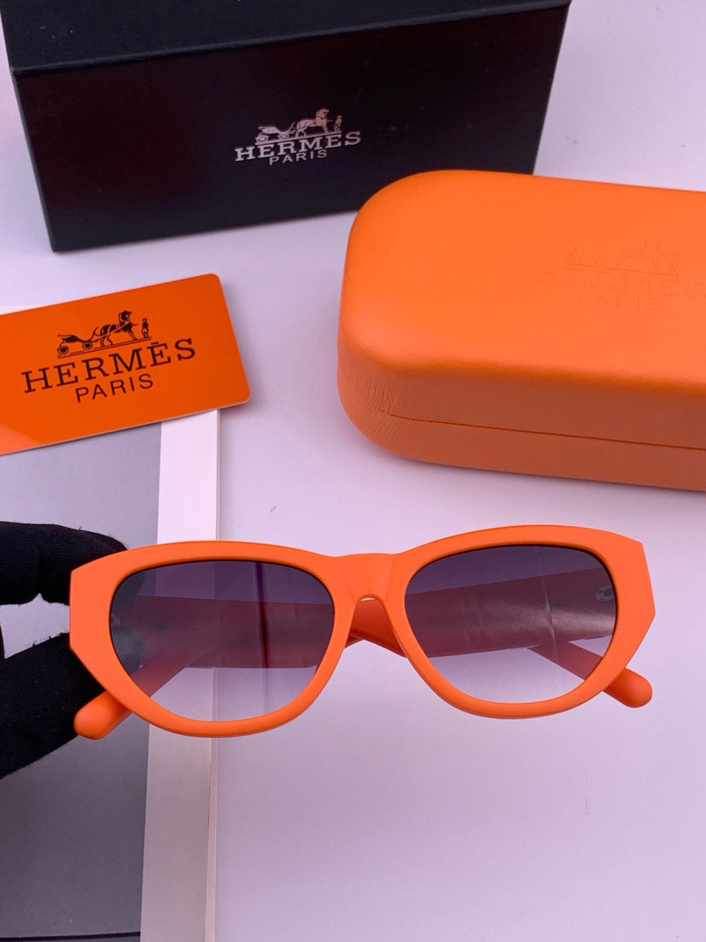 Hermès H37005 Square Red Lens Sunglasses for Men & Women