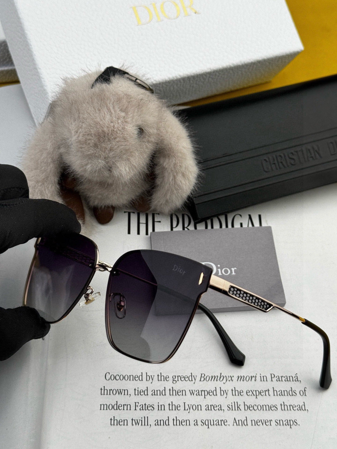 Dior CD9640 Polarized Rimless Black Lens Sunglasses for Men & Women - detail image 4