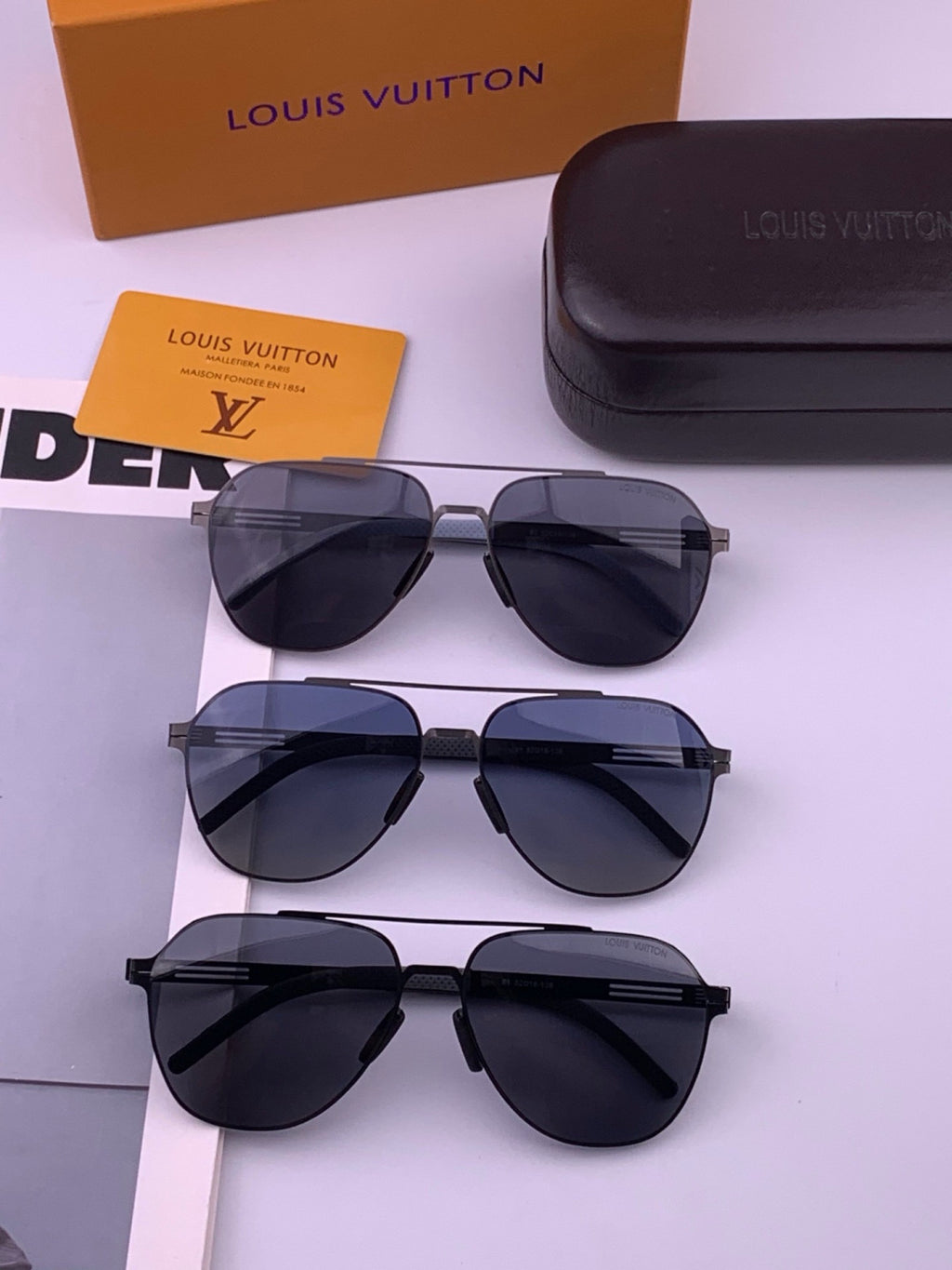 Louis Vuitton L18 Fashion Gold Lens Sunglasses for Men & Women - detail image 7