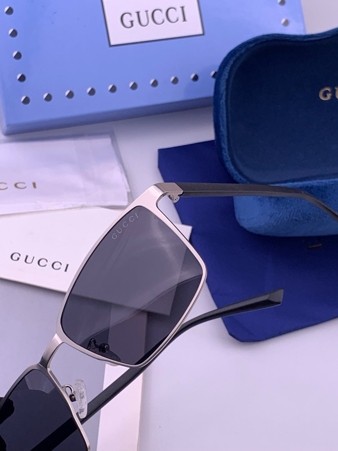 Gucci G6807 Polarized Aviator Gold Lens Sunglasses for Men & Women - detail image 3