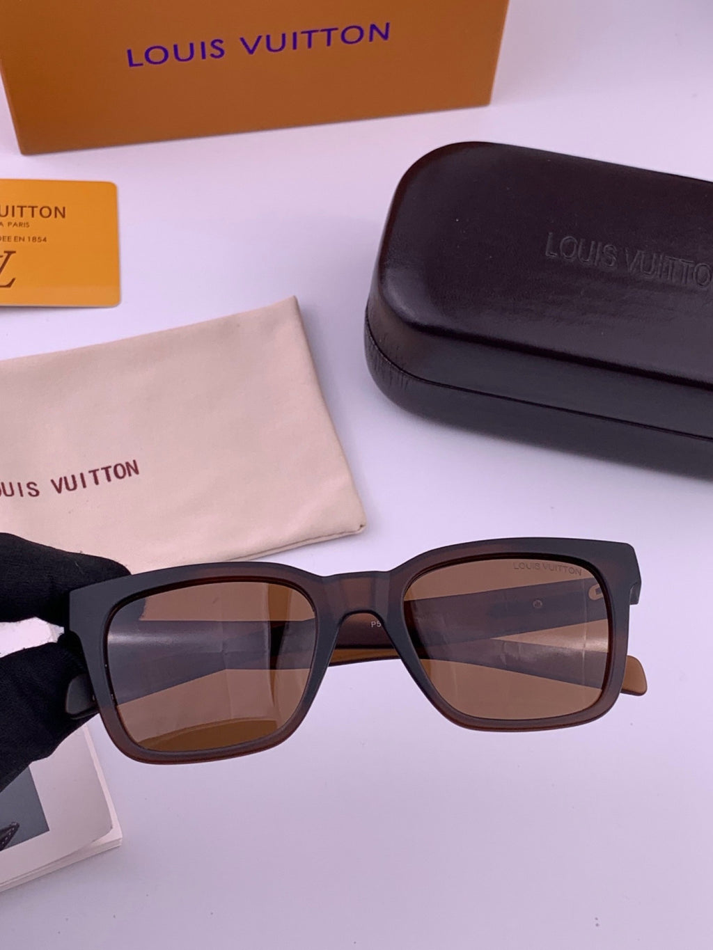 Louis Vuitton Fashion Black Lens Sunglasses for Men & Women - 493113
