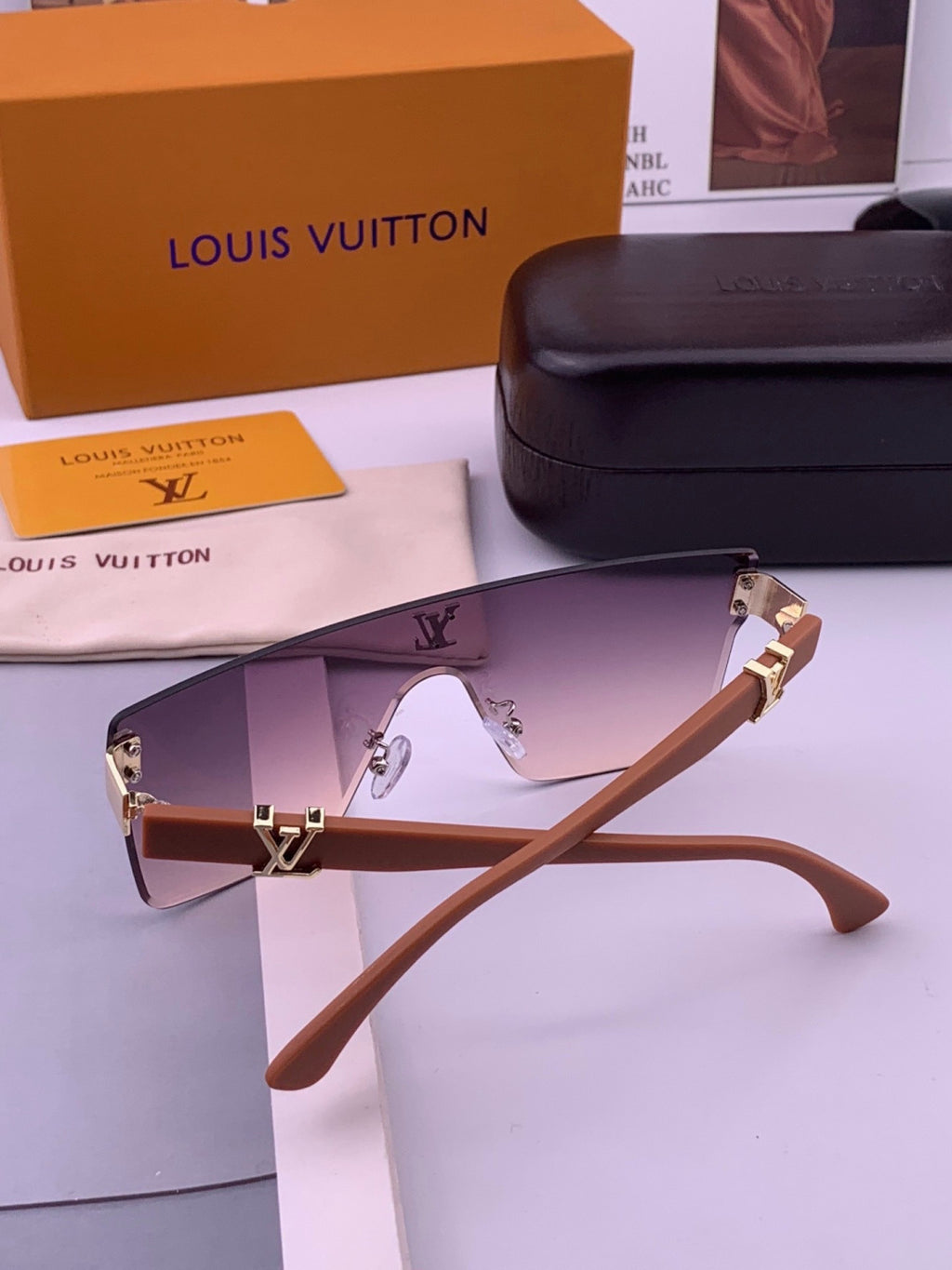 Louis Vuitton L36000 Oversized Purple Lens Sunglasses for Men & Women - detail image 6