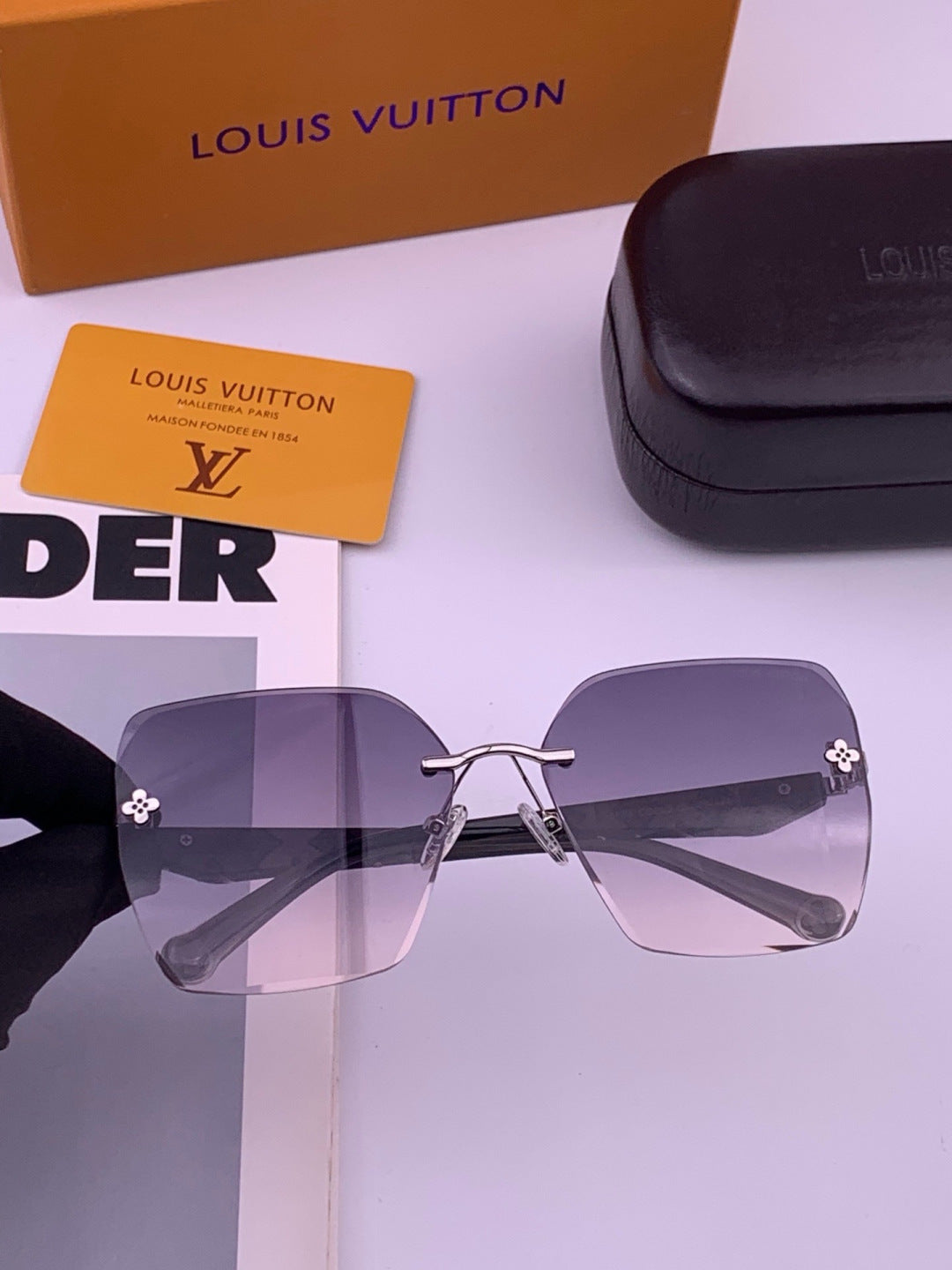 Louis Vuitton L8612 Square Gold Lens Sunglasses for Men & Women