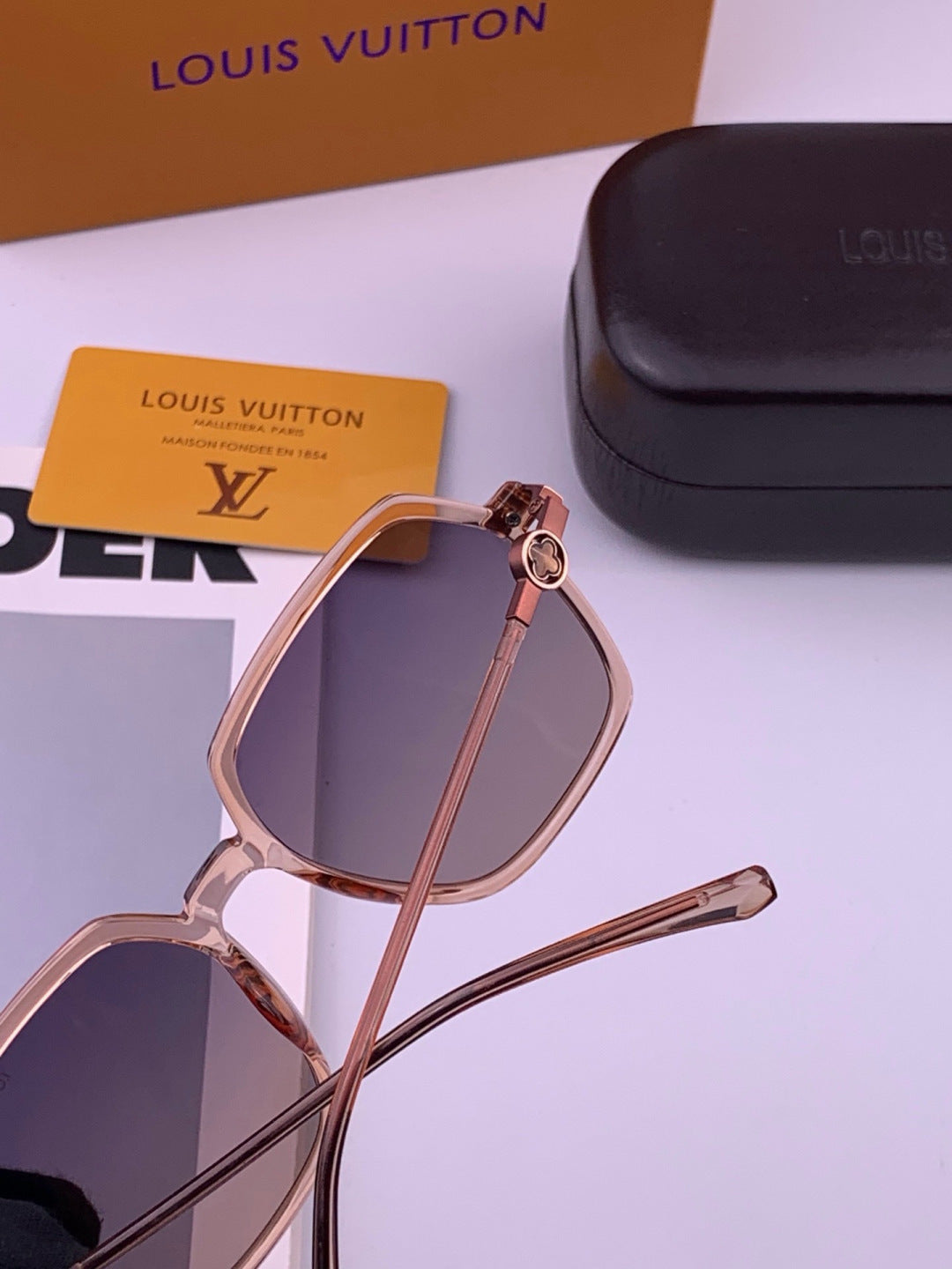 Louis Vuitton Polarized Square Brown Lens Sunglasses for Men & Women - 486247 - detail image 6