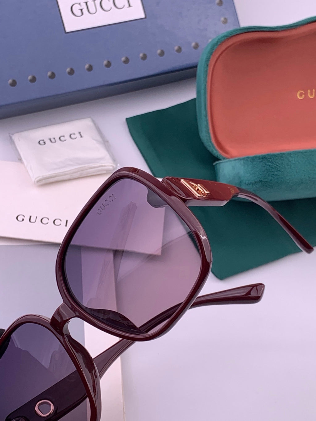 Gucci G0388 Round Red Lens Sunglasses for Men & Women - 493324 - detail image 2
