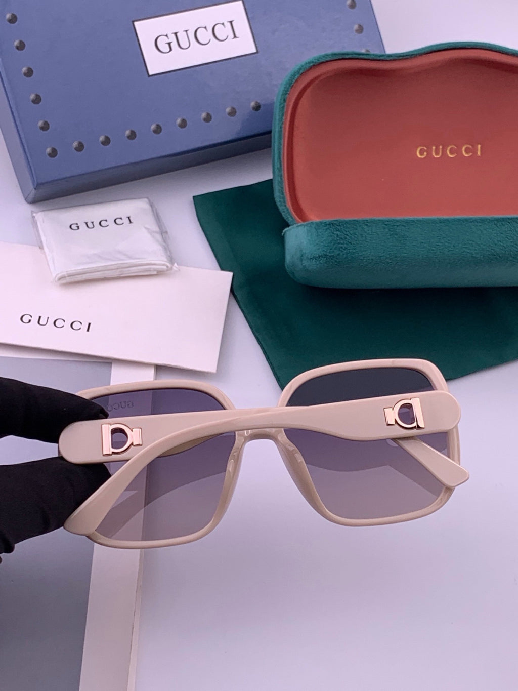 Gucci G0388 Round Red Lens Sunglasses for Men & Women - detail image 7