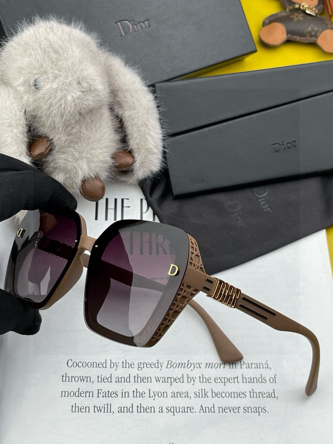 Dior CD3290 Polarized Square Black Lens Sunglasses for Women - detail image 4