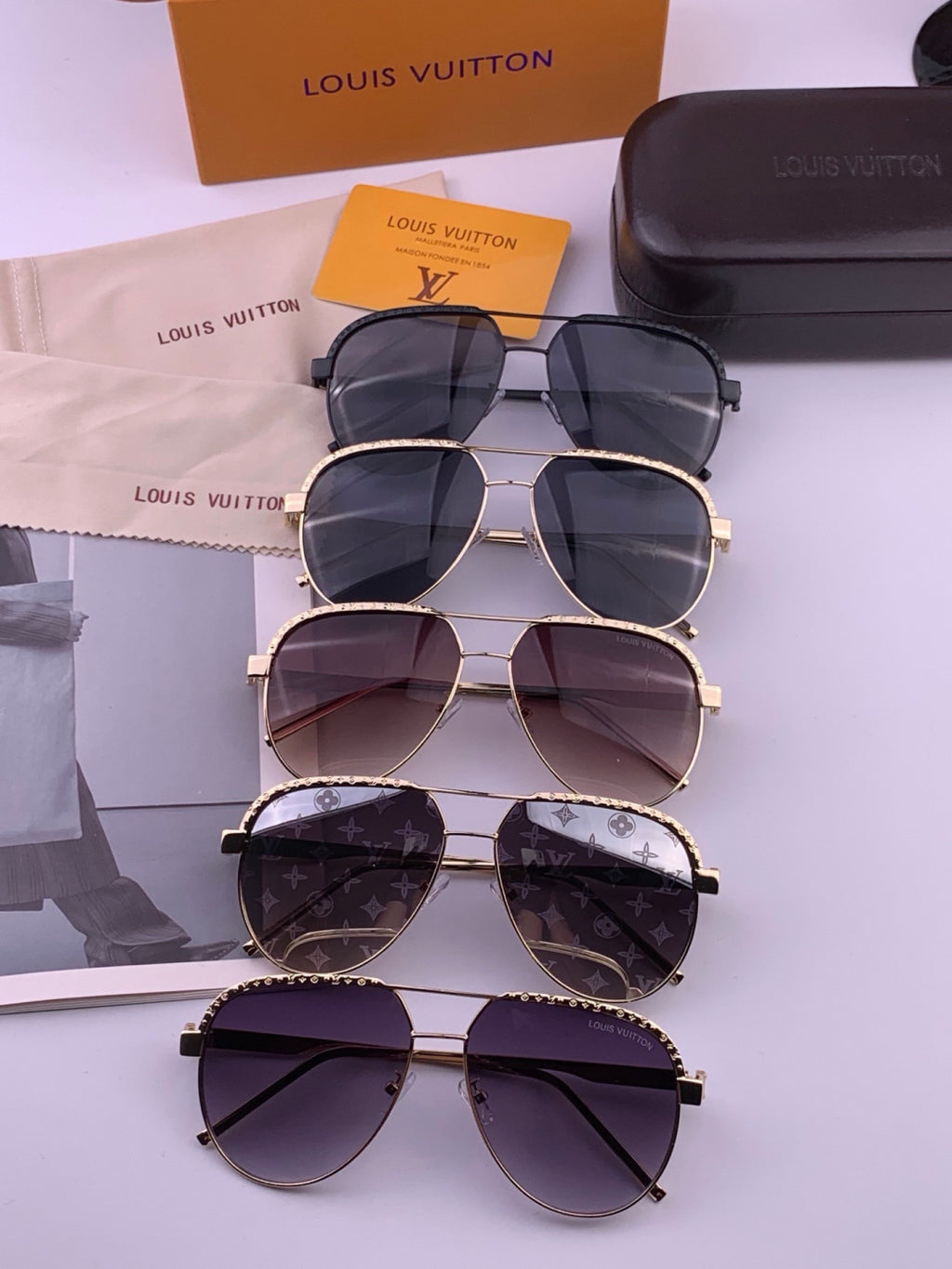 Louis Vuitton L01744 Aviator Black Lens Sunglasses for Men & Women - detail image 8