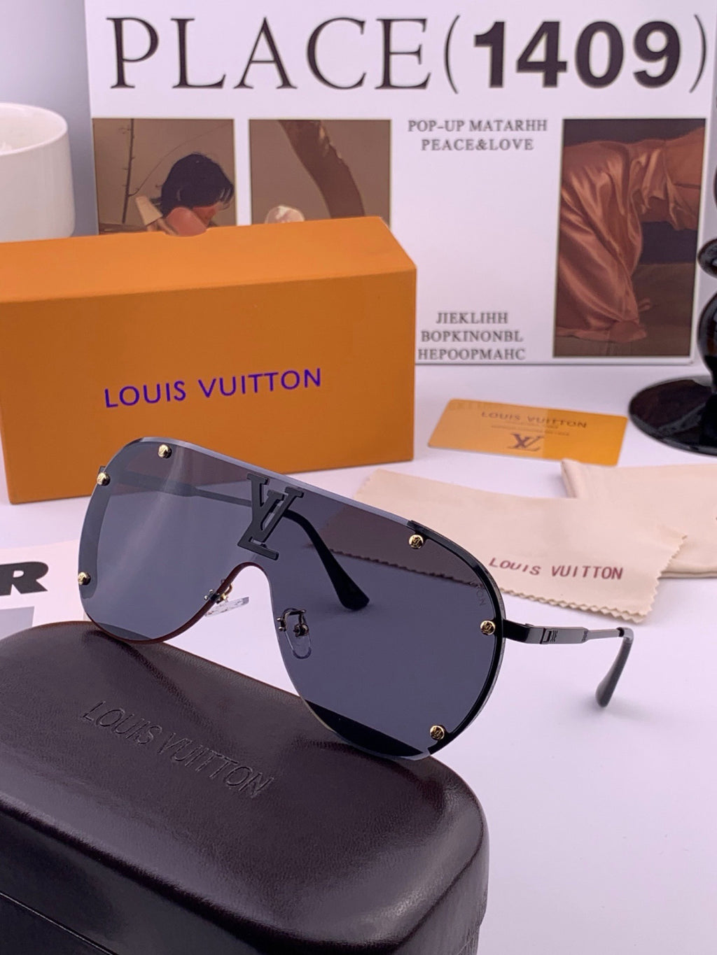 Louis Vuitton L81756 Aviator Black Lens Sunglasses for Men & Women - detail image 4
