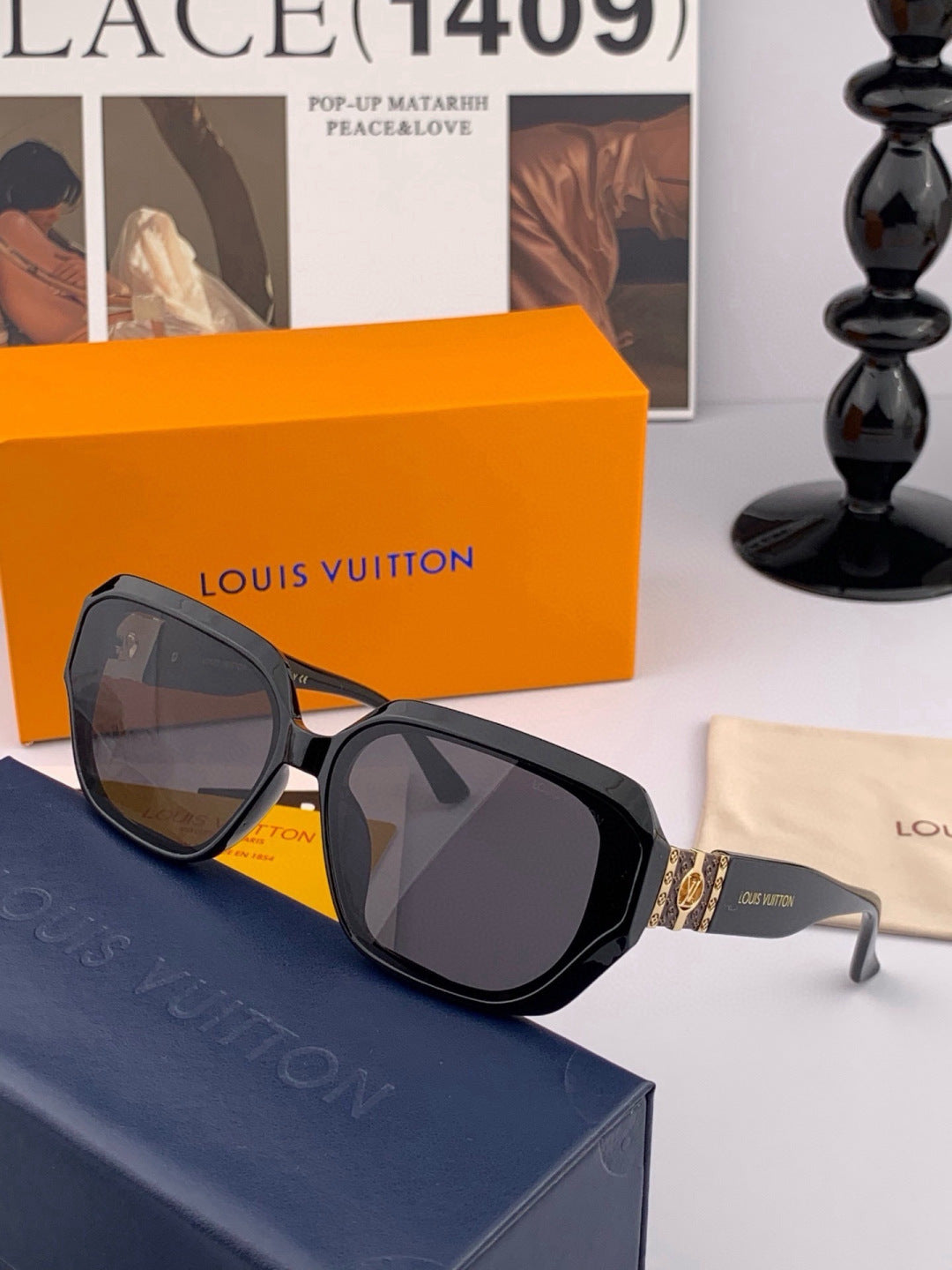 Louis Vuitton L8551 Square Pink Lens Sunglasses for Men & Women - detail image 2