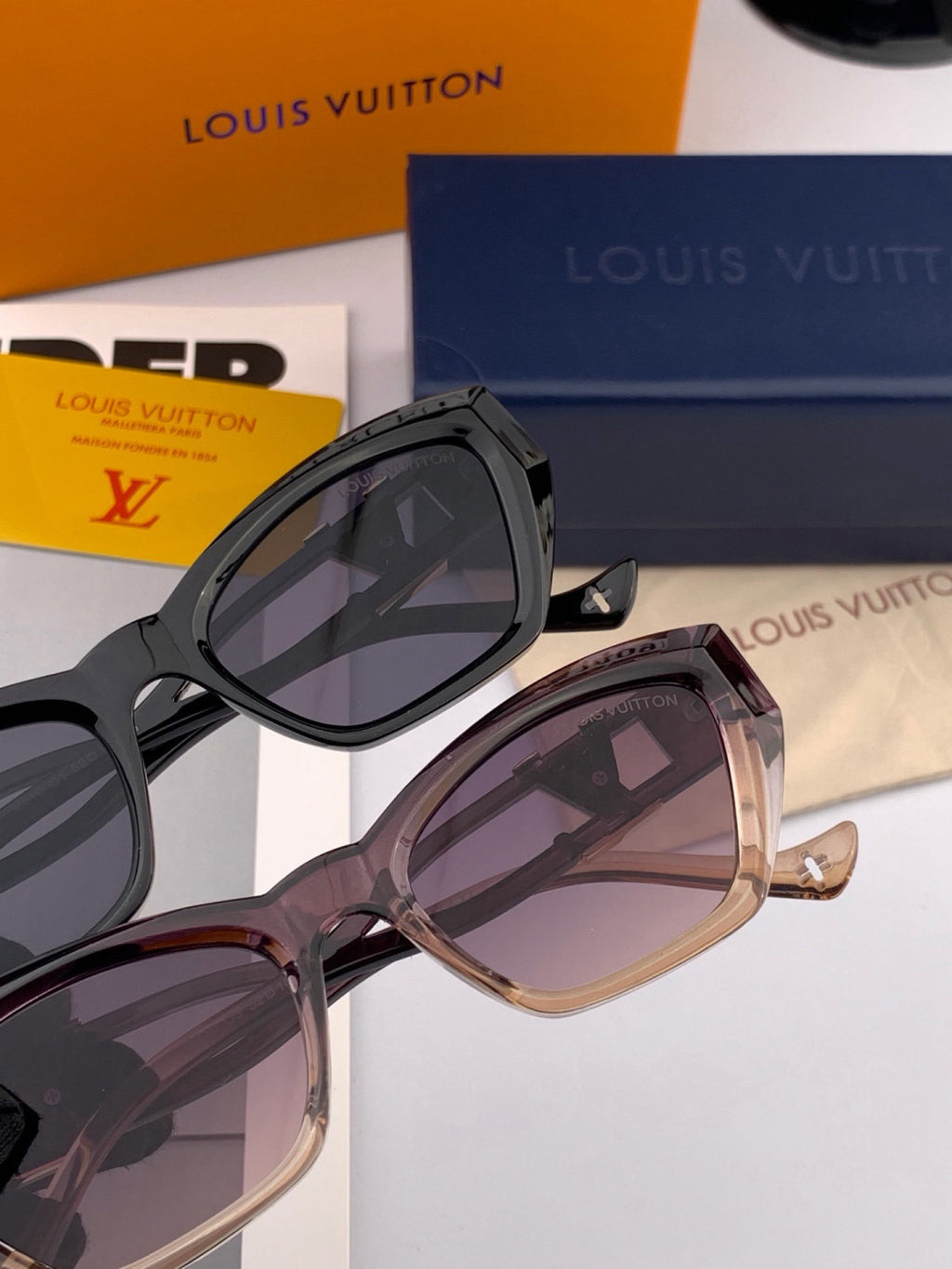 Louis Vuitton L4550 Square Black Lens Sunglasses for Men & Women - detail image 5