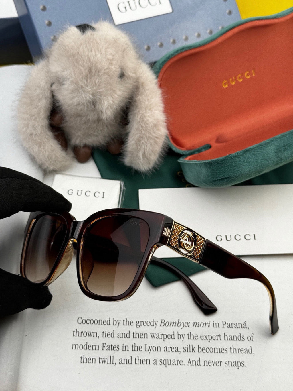 Gucci G35804 Square Gold Lens Sunglasses for Men & Women - detail image 4