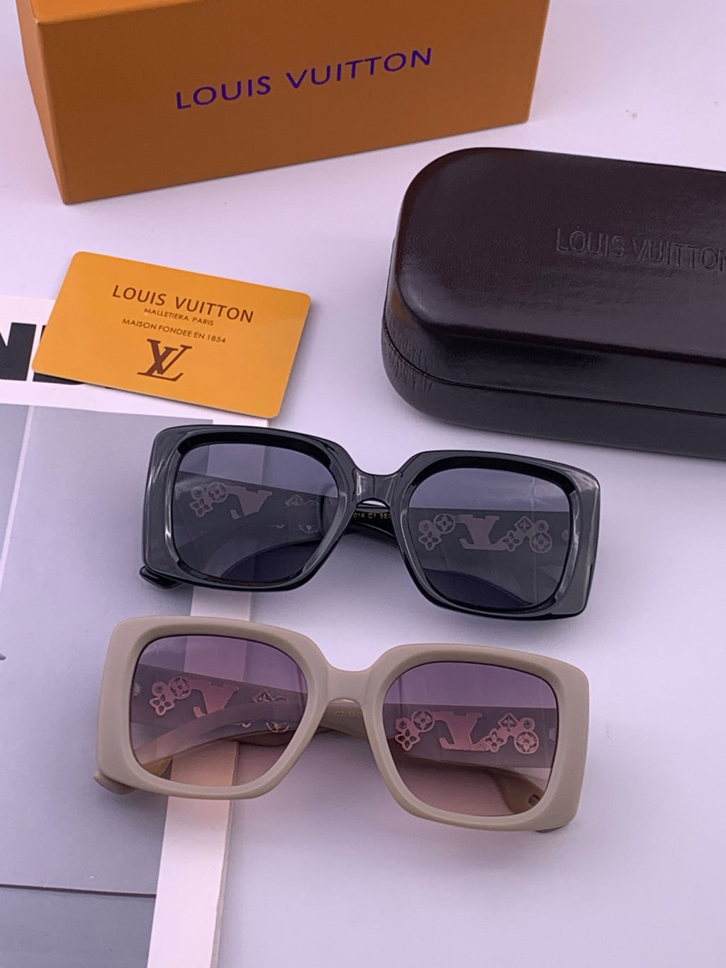 Louis Vuitton L17006 Oversized Brown Lens Sunglasses for Men & Women - detail image 6