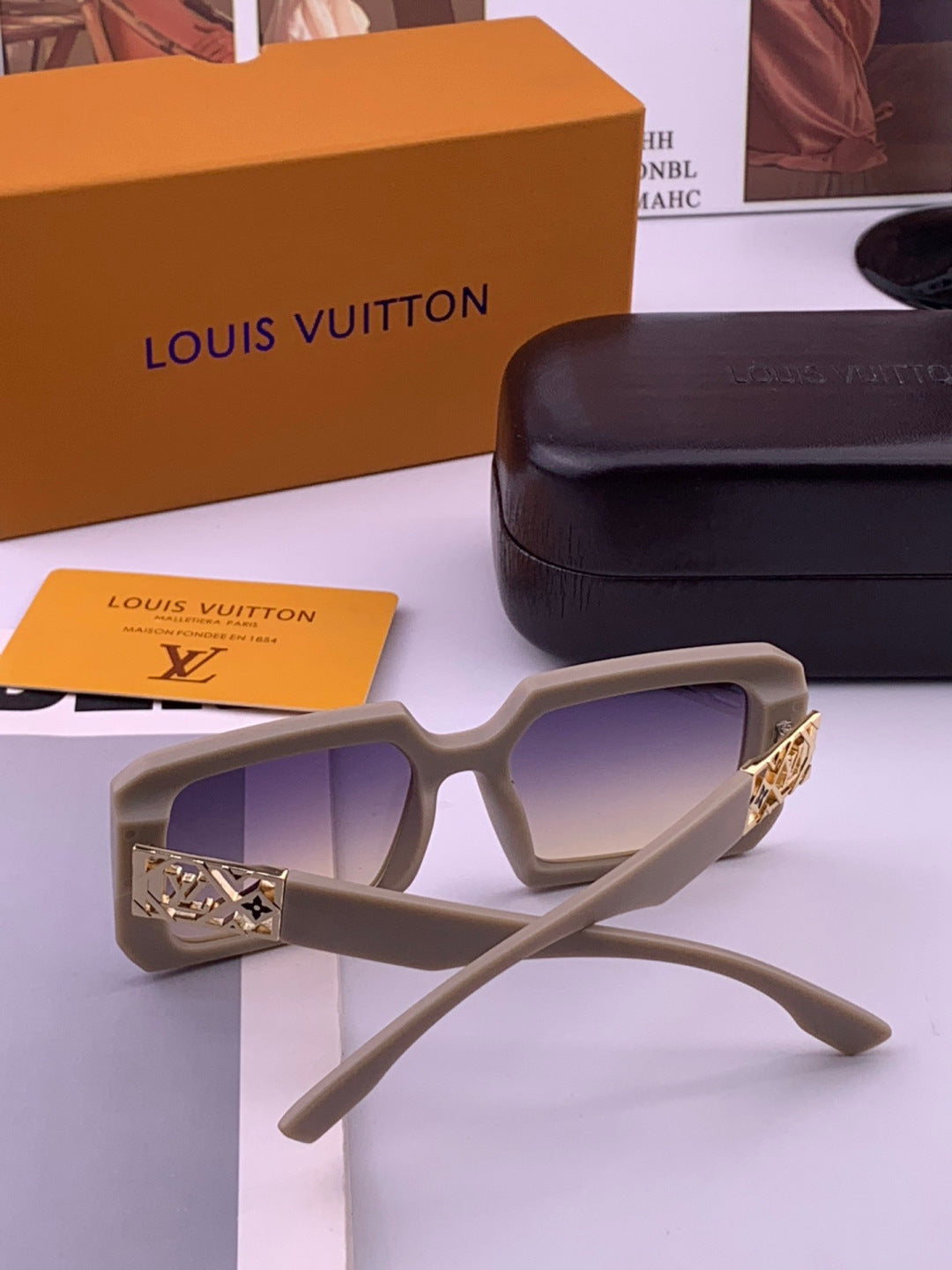 Louis Vuitton L77001 Square Brown Lens Sunglasses for Men & Women - detail image 5