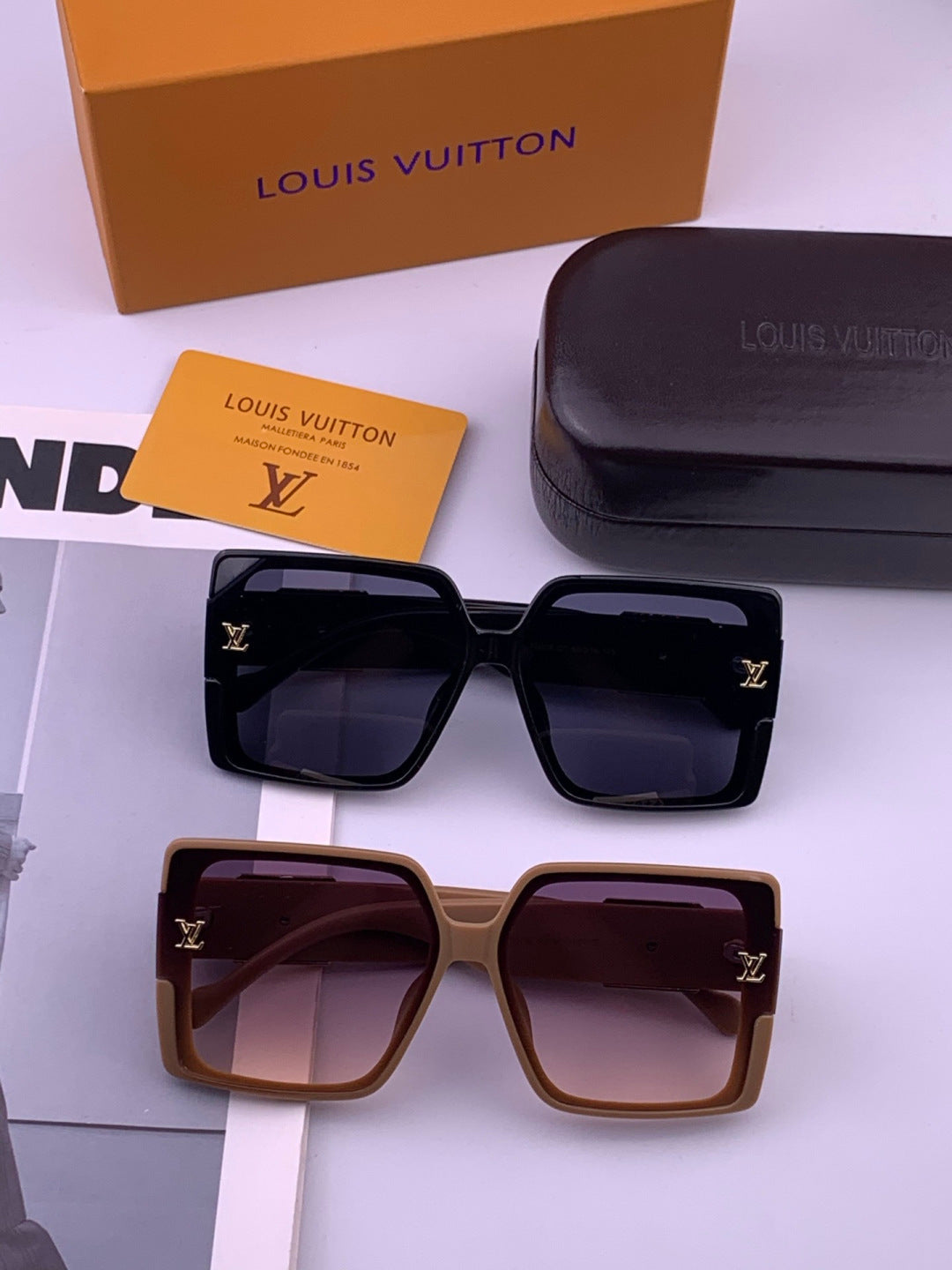 Louis Vuitton L97003 Square Black Lens Sunglasses for Men & Women - 486118 - detail image 7