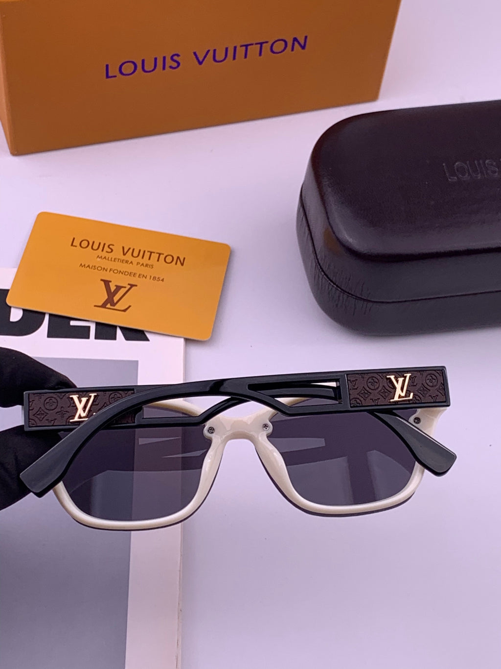 Louis Vuitton L7310 Square Brown Lens Sunglasses for Men & Women - detail image 6
