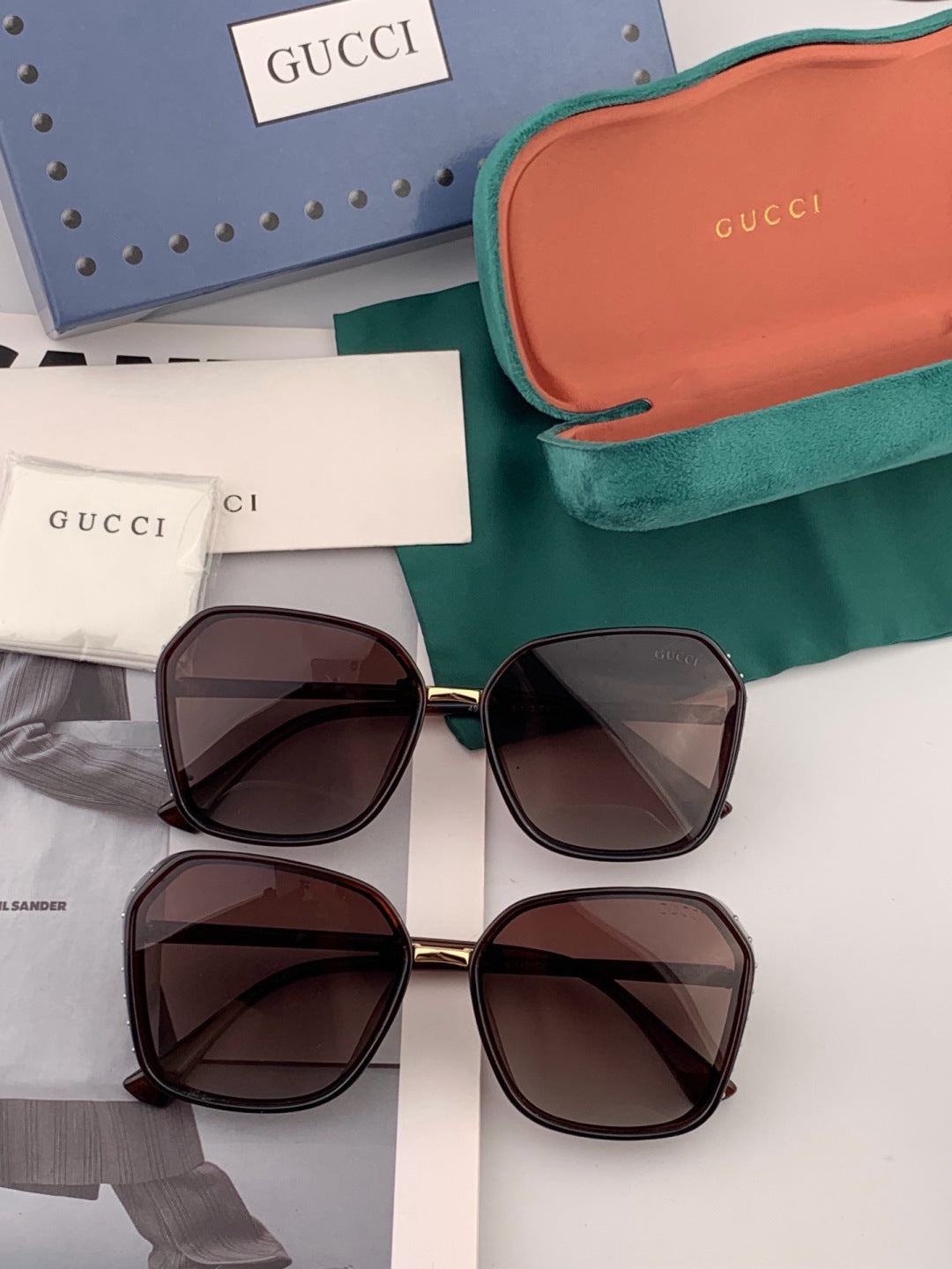 Gucci G14900 Polarized Square Gold Lens Sunglasses for Men & Women - detail image 7