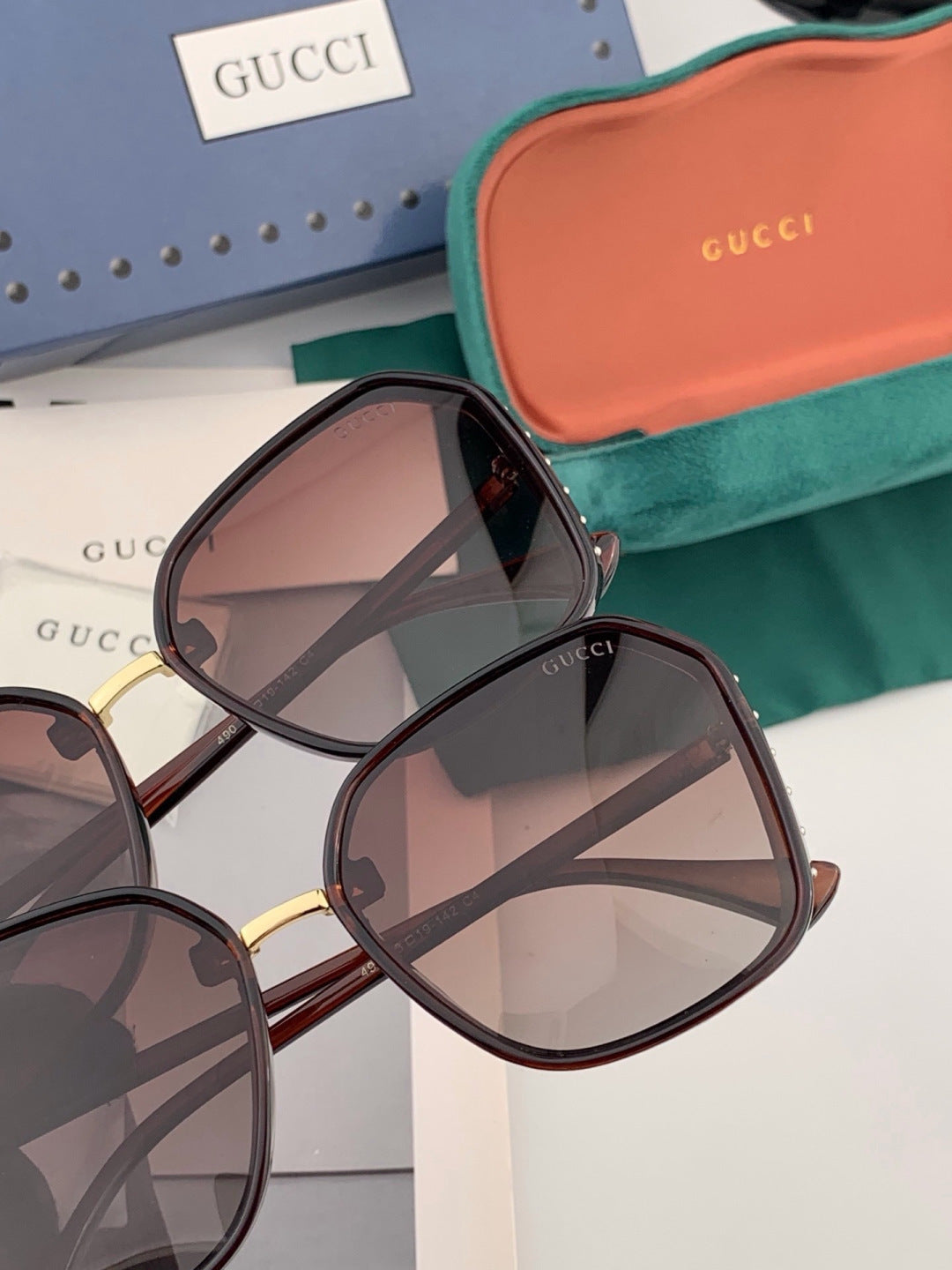 Gucci G14900 Polarized Square Gold Lens Sunglasses for Men & Women - detail image 5