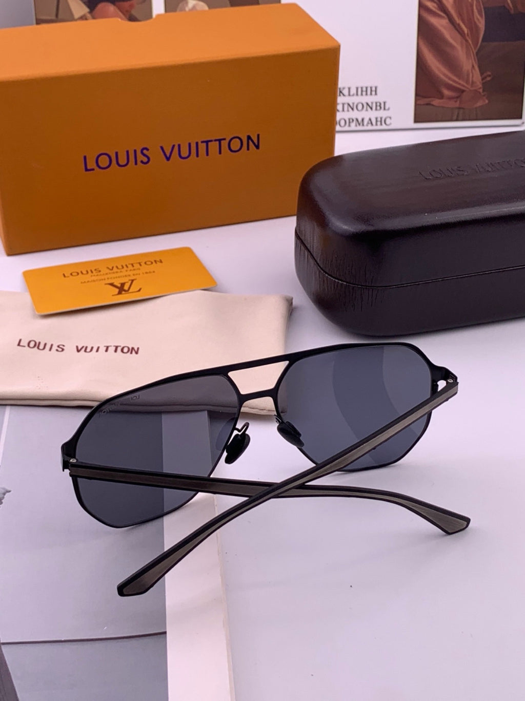 Louis Vuitton L6229 Polarized Aviator Blue Lens Sunglasses for Men - detail image 7