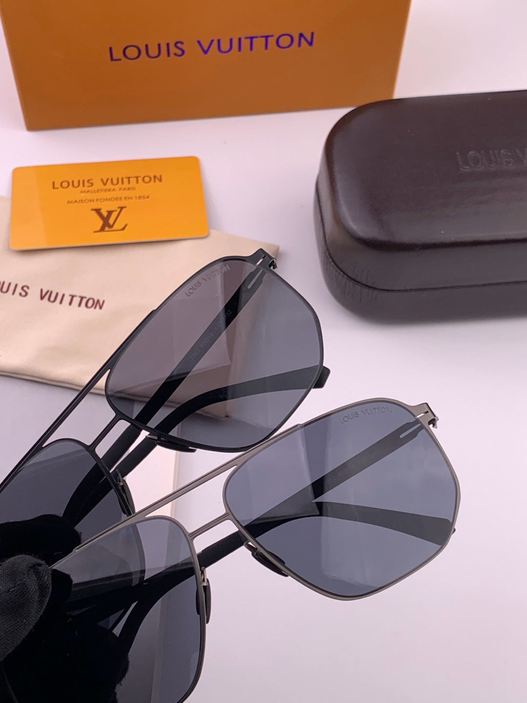 Gucci G7730 Fashion Gold Lens Sunglasses for Men & Women - detail image 5