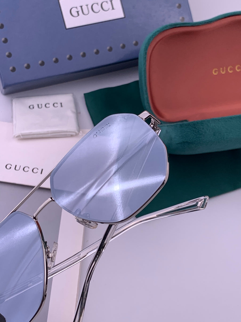 Gucci G01804 Polarized Aviator Gold Lens Sunglasses for Men - detail image 6