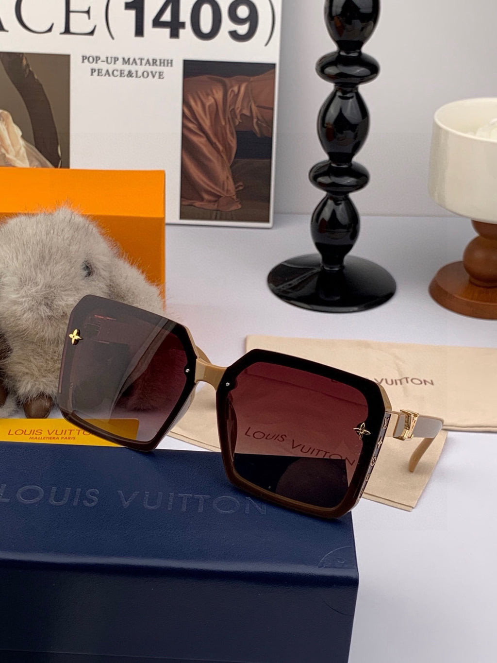 Louis Vuitton L3262 Square Red Lens Sunglasses for Men & Women - detail image 2