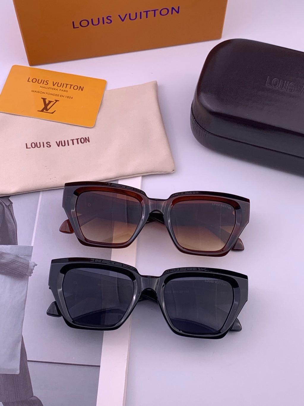 Louis Vuitton L26900 Square Black Lens Sunglasses for Women - detail image 7