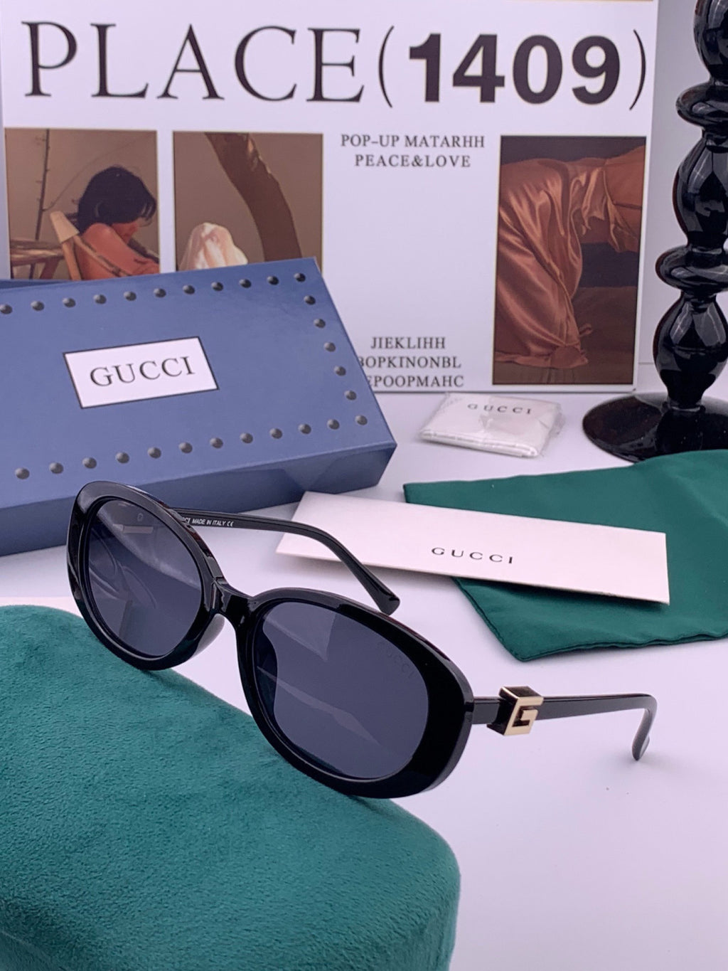 Gucci G35805 Square Black Lens Sunglasses for Men & Women - detail image 3