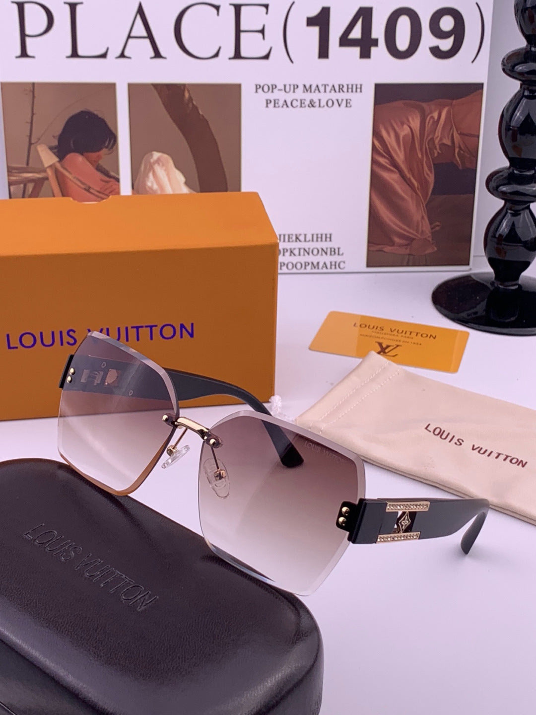 Louis Vuitton L9261 Square Black Lens Sunglasses for Men & Women - detail image 2