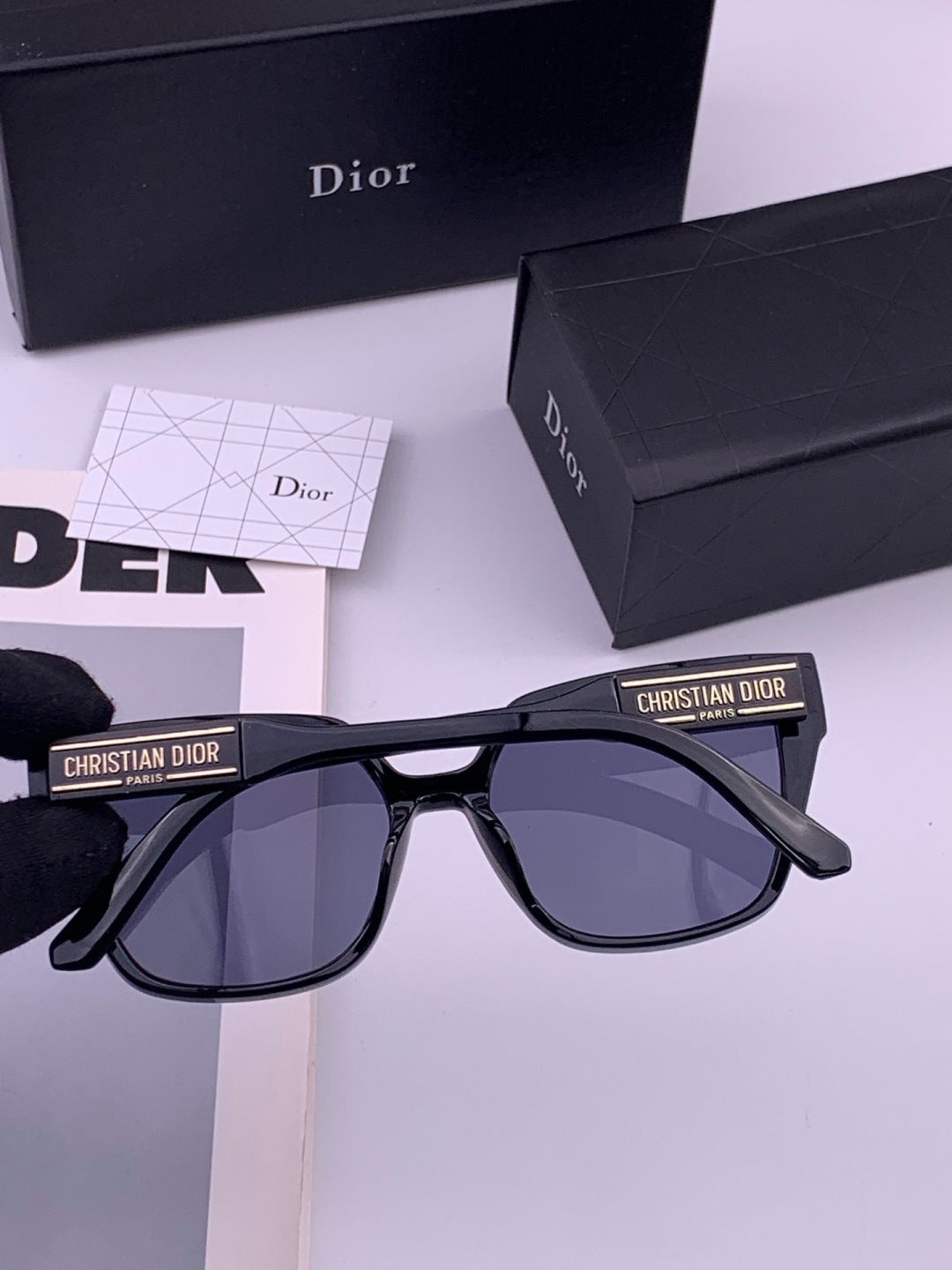 Dior D67706 Fashion Gold Lens Sunglasses for Men & Women - detail image 2