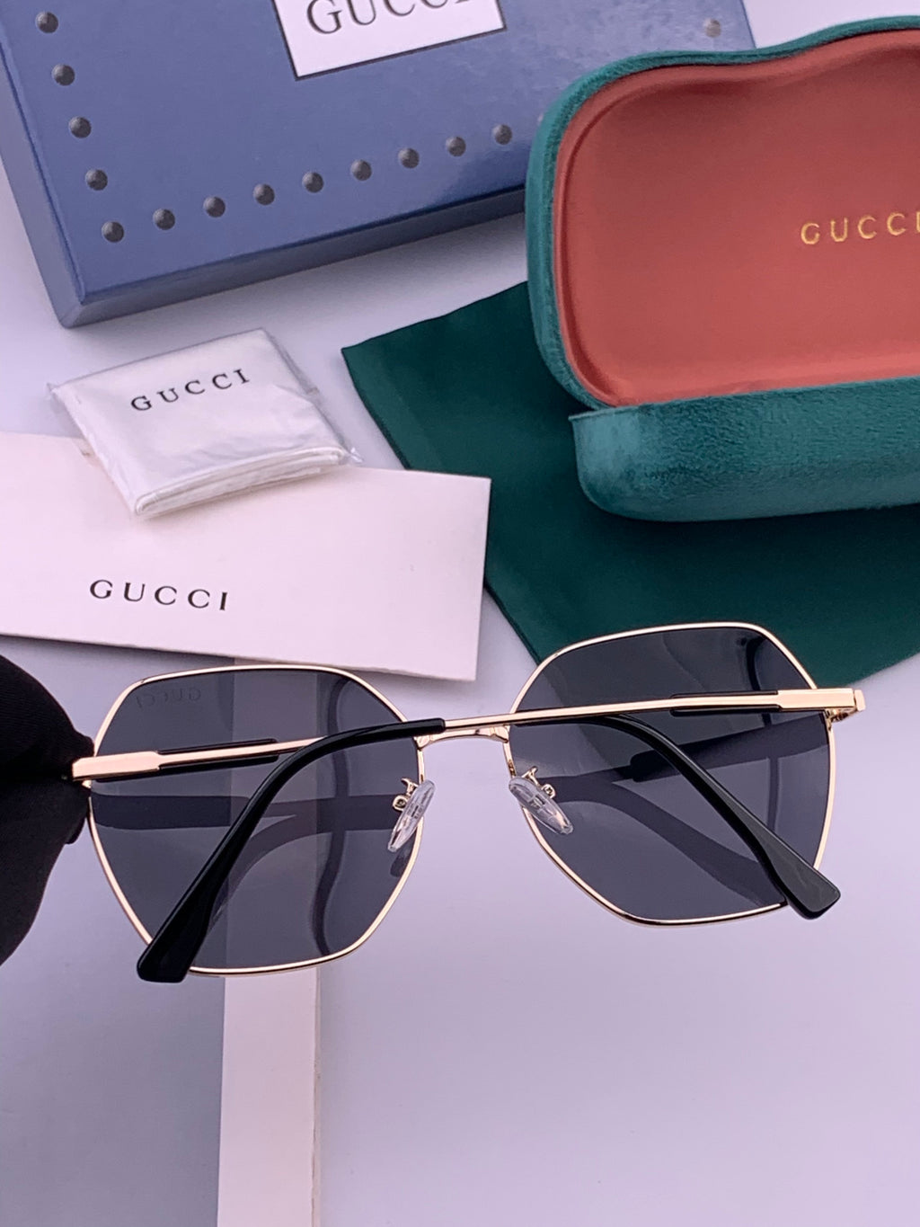 Gucci G9822 Polarized Oversized Brown Lens Sunglasses for Men & Women - 486389 - detail image 4