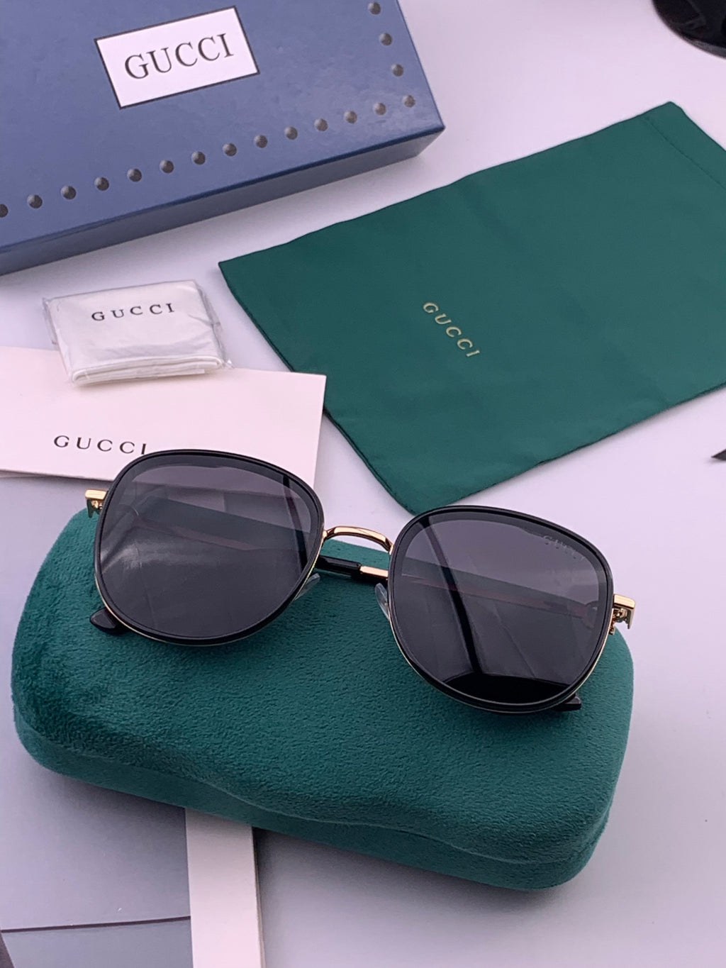 Gucci G9680 Polarized Fashion Black Lens Sunglasses for Men & Women - detail image 6