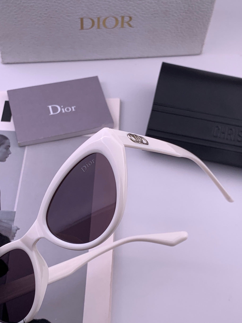 Dior D4109 Polarized Square Pink Lens Sunglasses for Men & Women - detail image 2