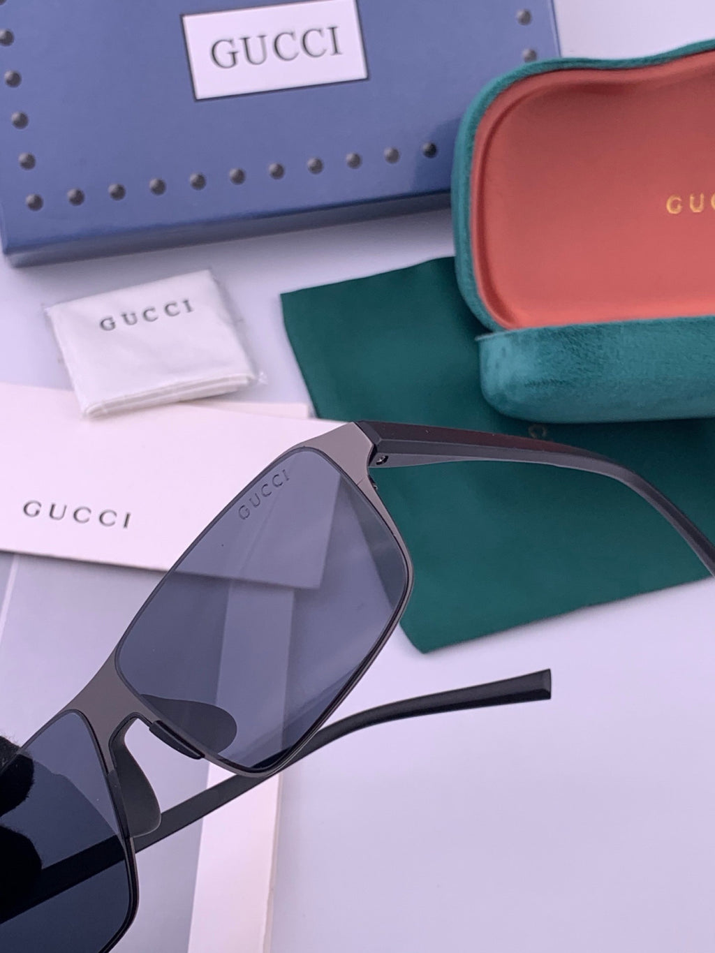 Gucci G2225 Polarized Aviator Gold Lens Sunglasses for Men - 486377 - detail image 2