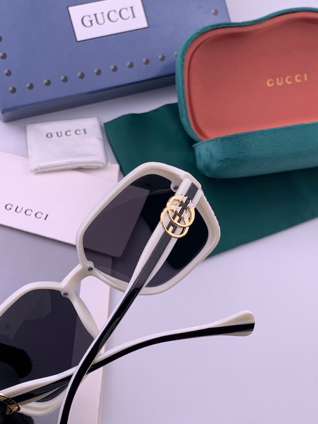 Gucci G0772 Polarized Square Gold Lens Sunglasses for Women - detail image 4
