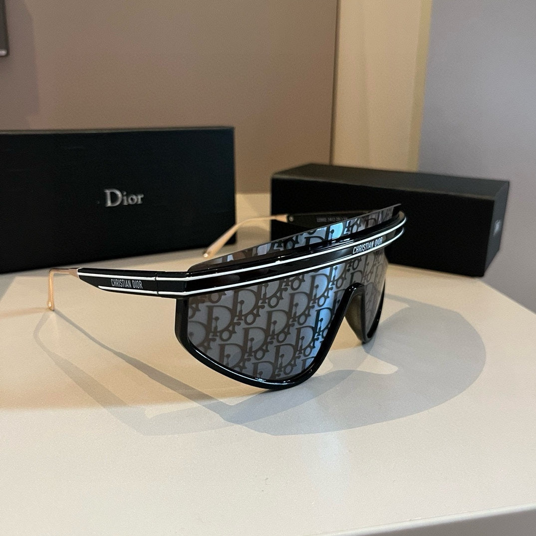 Dior Fashion Black Lens Sunglasses for Men & Women - 431803