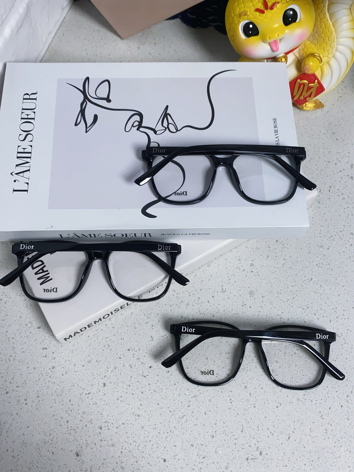 Dior Photochromic Fashion Blue Lens Sunglasses for Men & Women - detail image 10