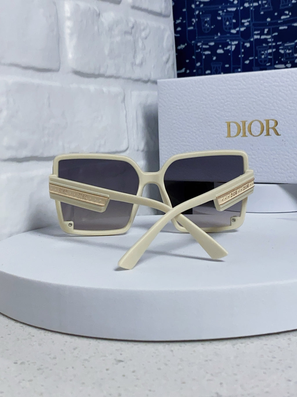 Dior Polarized Fashion Gray Lens Sunglasses for Women - 431825 - detail image 3