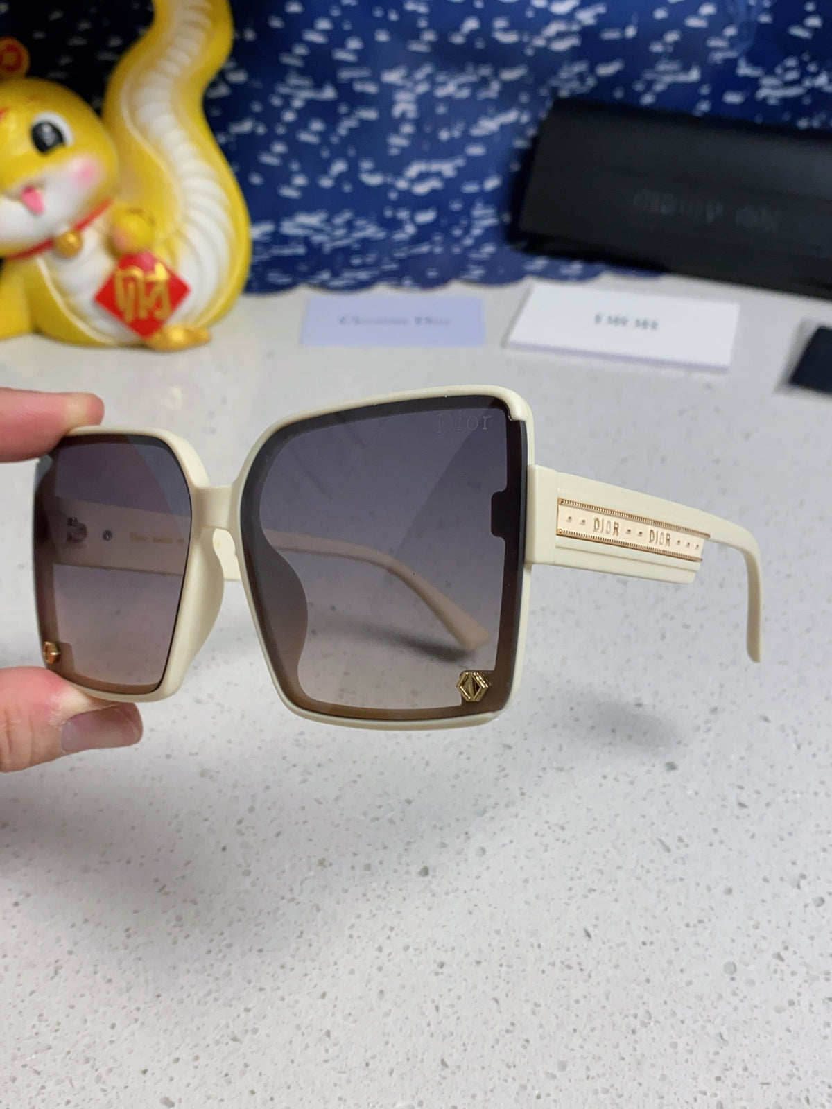 Dior Polarized Fashion Gray Lens Sunglasses for Women - 431825 - detail image 6