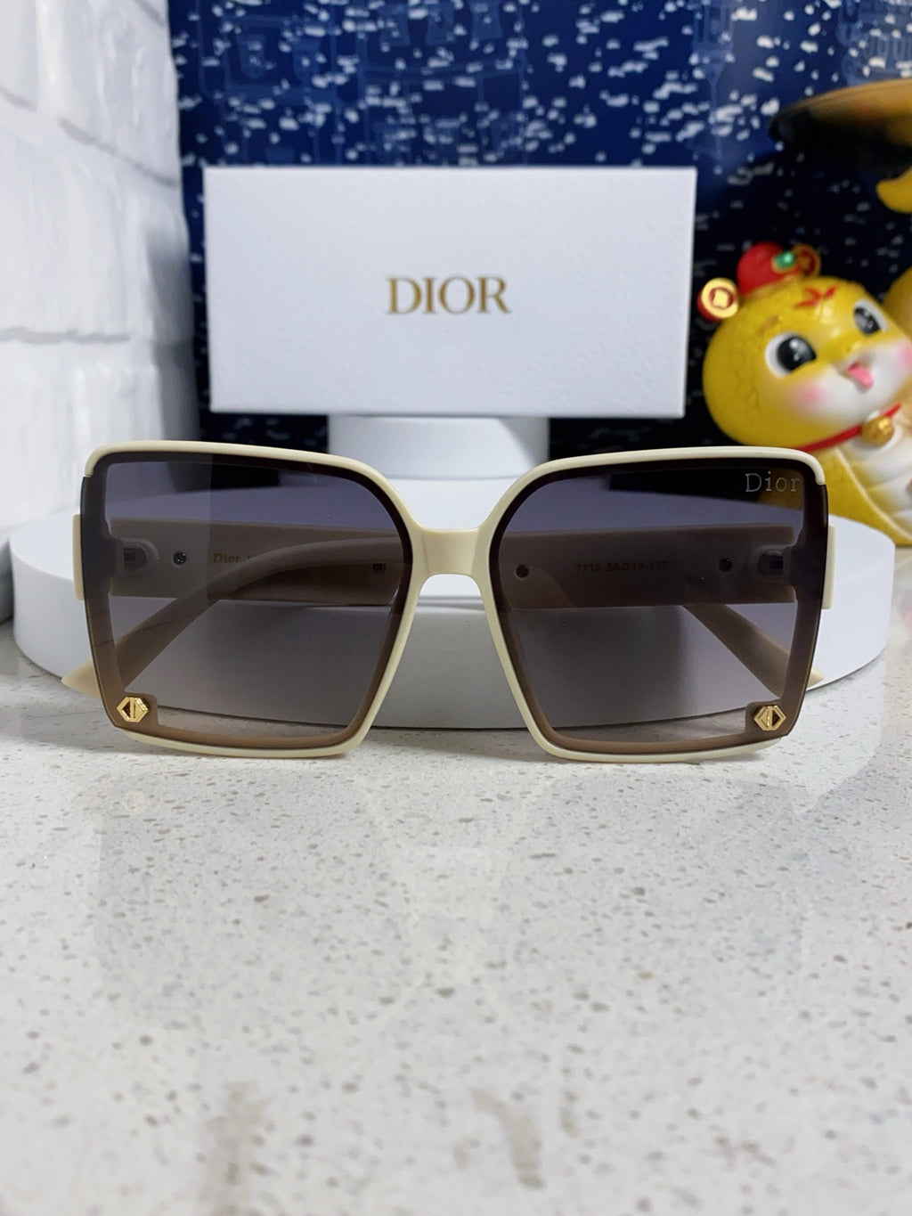 Dior Polarized Fashion Gray Lens Sunglasses for Women - 431825 - detail image 9