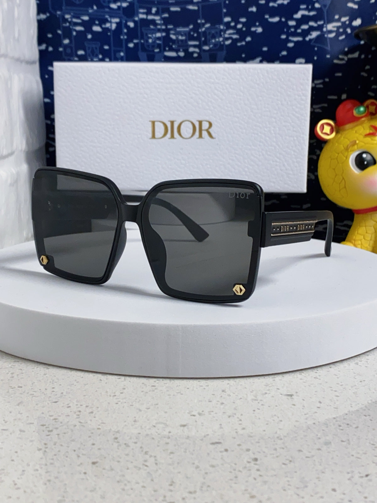 Dior Polarized Fashion Black Lens Sunglasses for Women - 431826
