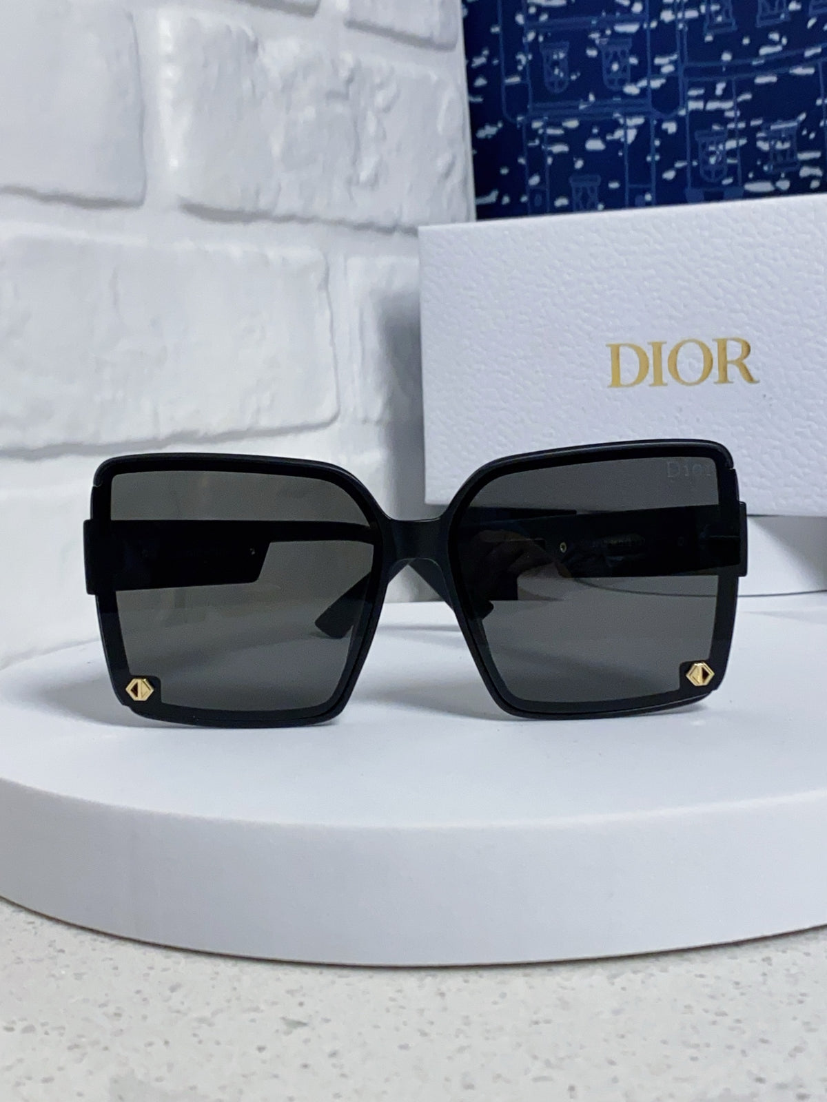 Dior Polarized Fashion Black Lens Sunglasses for Women - detail image 2