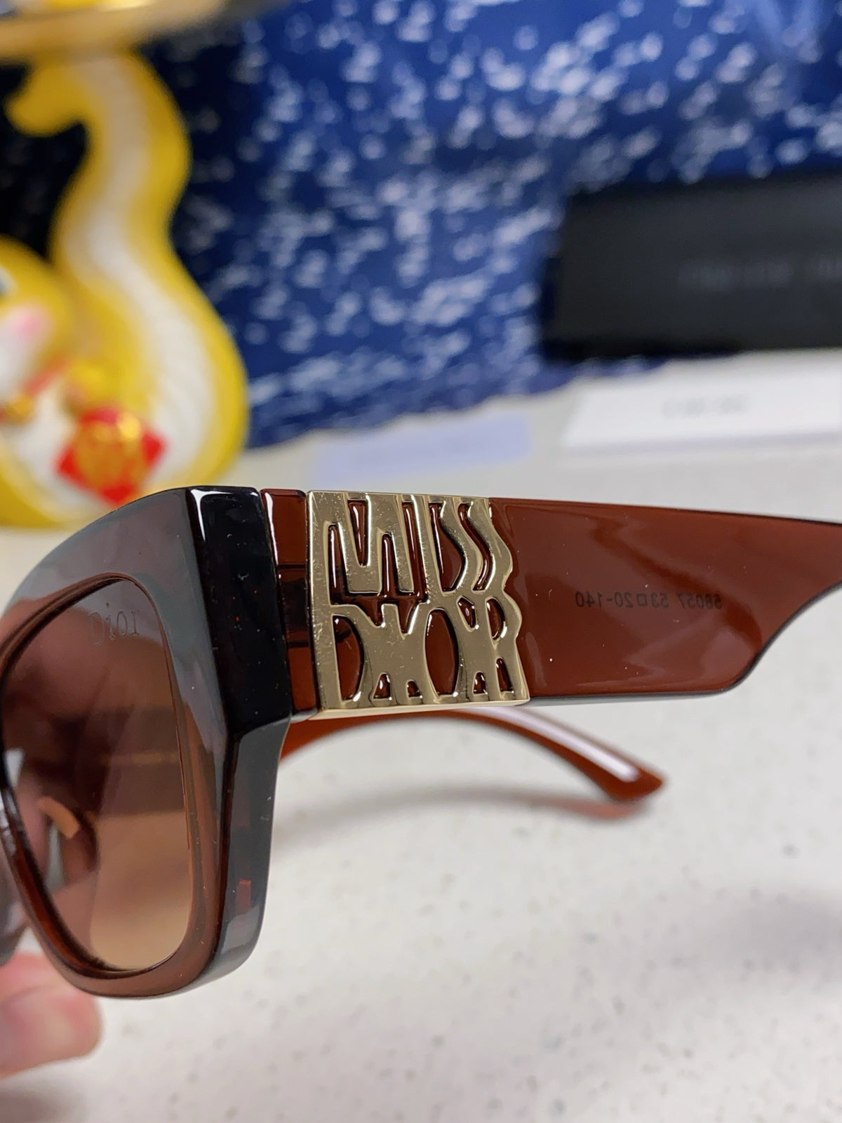 Dior Fashion Brown Lens Sunglasses for Men & Women - detail image 7