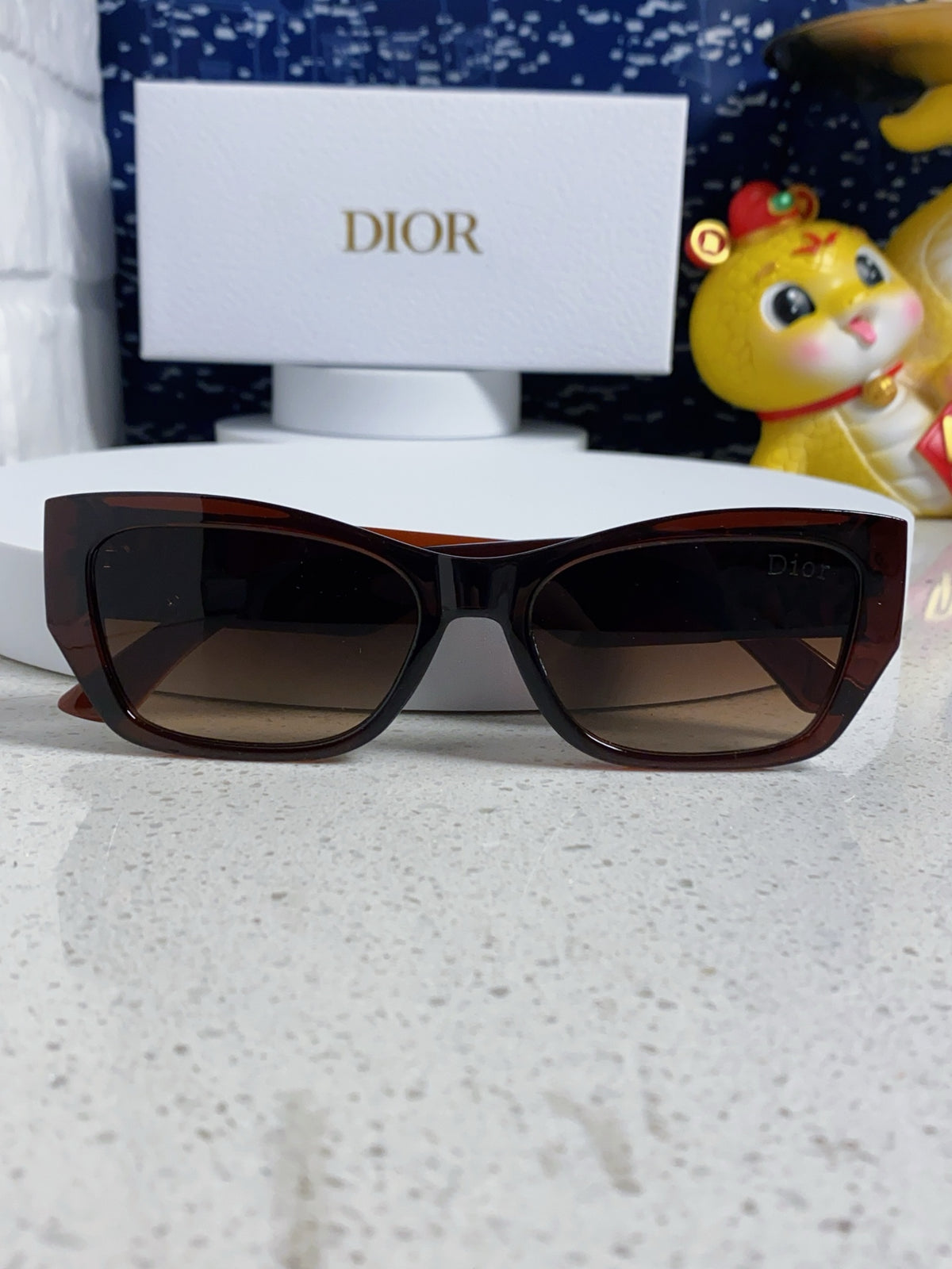 Dior Fashion Brown Lens Sunglasses for Men & Women - detail image 9